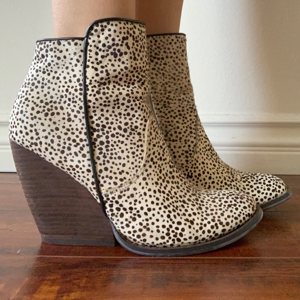Spotted faux hide heeled booties